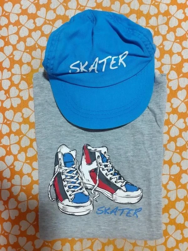 Conjunto boné e t-shirt 2-4 anos